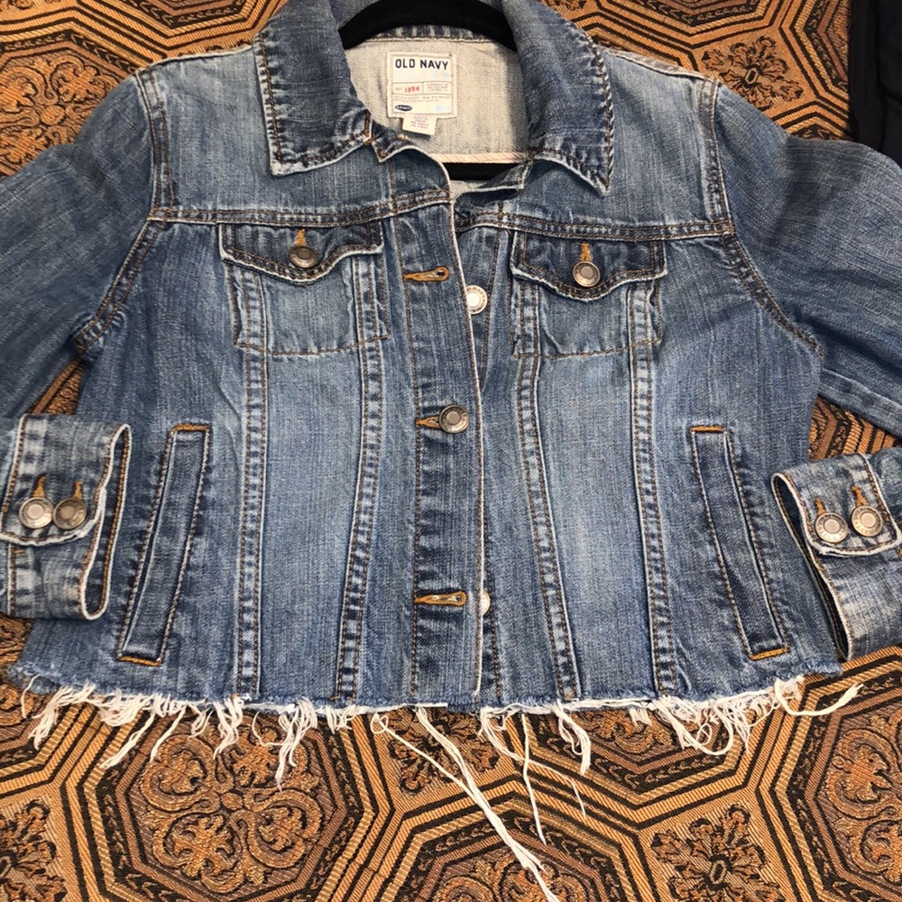 Cropped Denim Jacket - Picture 3 of 7